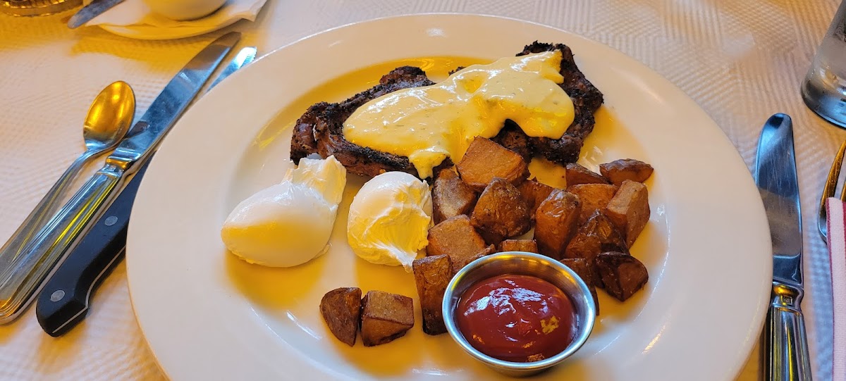 Can Can Brasserie-10